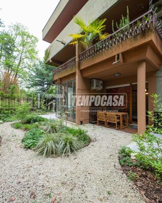 BILOCALE CON GIARDINO RISTRUTTURATO