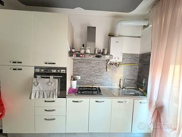 Do via mobili usati , di buono stato