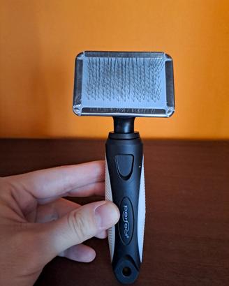 Cardatore piccolo per animali