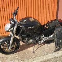 Ducati monster 750 del 2000 ricambi 620 750 e 900