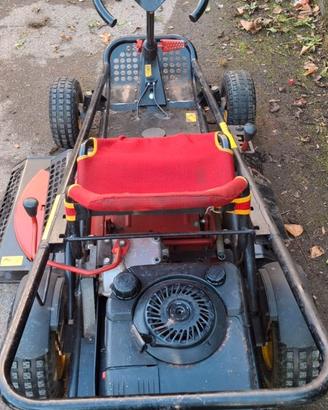 Trattorino go kart taglia erba