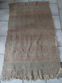 Tappeto artigianale in fibra naturale 