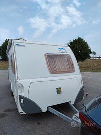 Roulotte Knaus Sudwind 450 FU