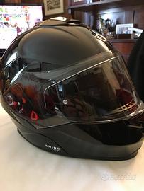 Casco da moto integrale e guanti