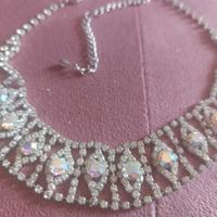 collana choker con orecchini