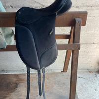 Sella dressage ”Wintec Pro” 17