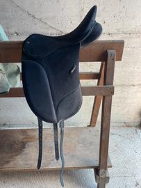 Sella dressage ”Wintec Pro” 17