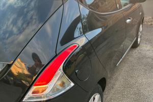 Lancia Y ecochic platinum 1.2 gpl