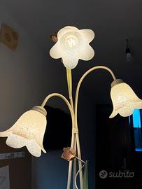 lampada a stelo tema floreale