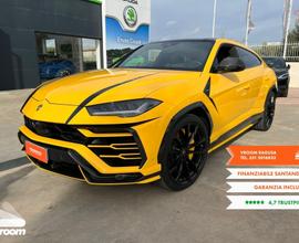 LAMBORGHINI Urus 0