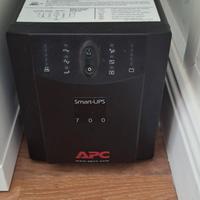 apc smart ups 700 gruppo di continuitá professiona