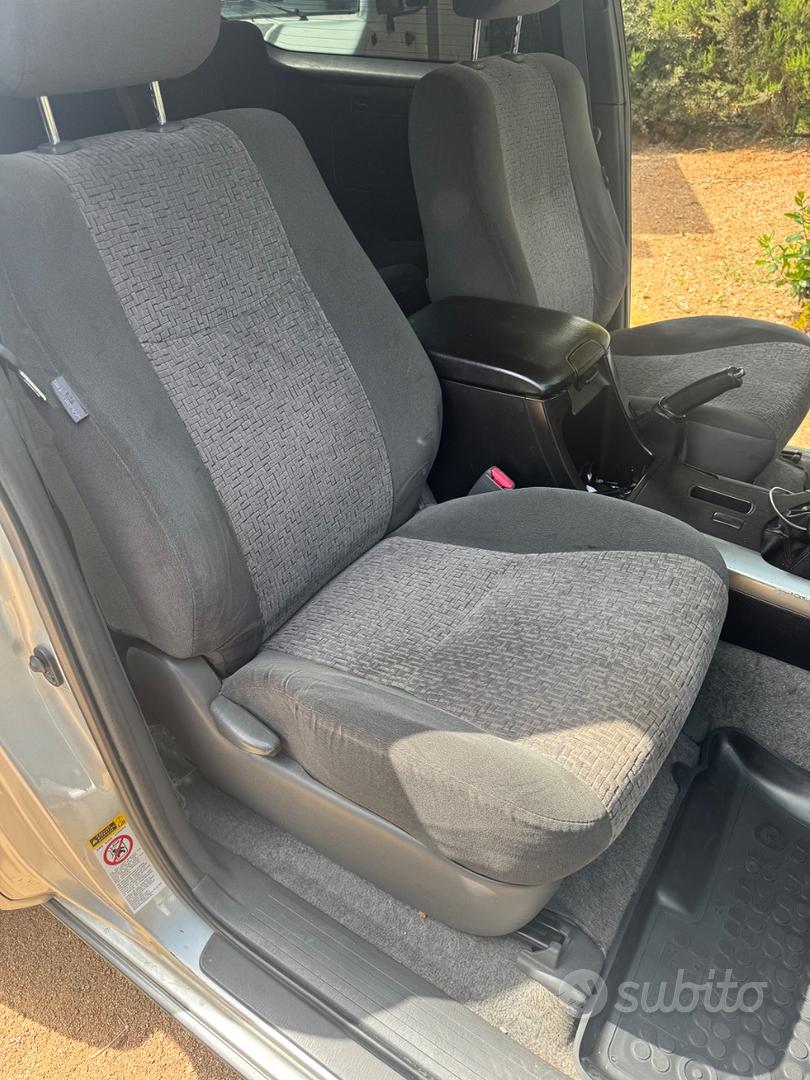 Toyota Land Cruiser 2005 photo 5