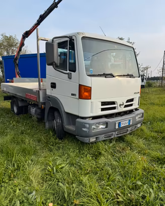 Nissan Atleon 35