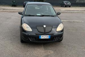 Lancia y 1.2
