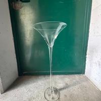 Vaso in vetro trasparente sottile