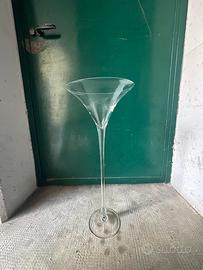 Vaso in vetro trasparente sottile