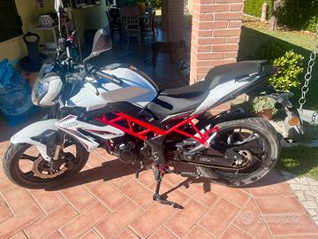 Benelli bn 125- 11/2023 -solo km 3200