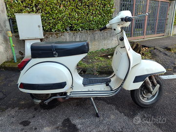 Vespa p200e