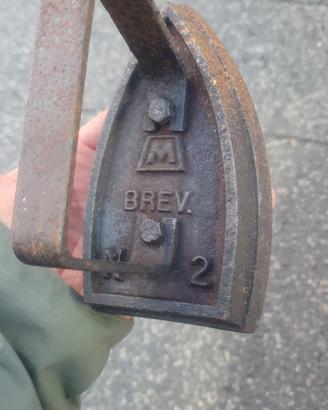 ferro da stiro in ferro vintage brevetto n.2