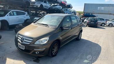 Ricambi per MERCEDES CLASSE B 245 2.0 B/MET
