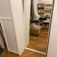 Specchio IKEA grande con cornice bianca