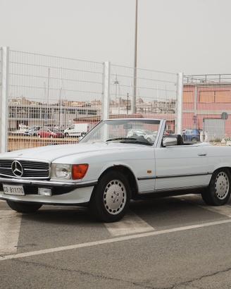 Mercedes 280 SL R107 Roadster