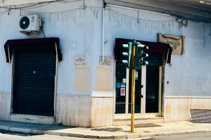 Locale Commerciale con Servizi