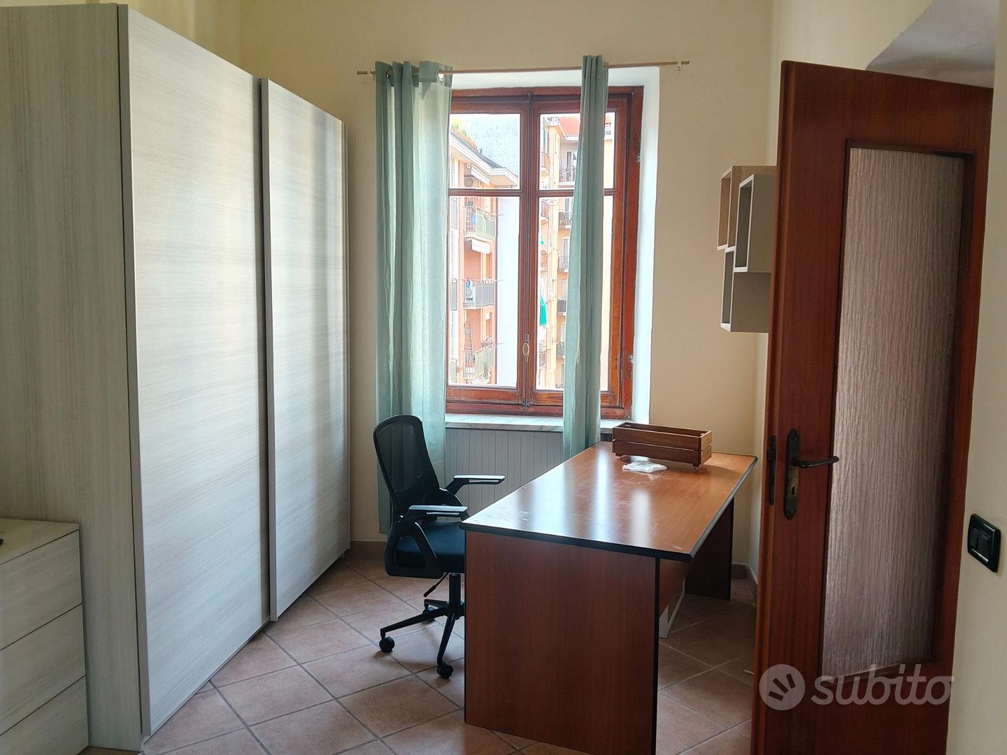 Stanza singola in San Salvario, foto 2 di 5