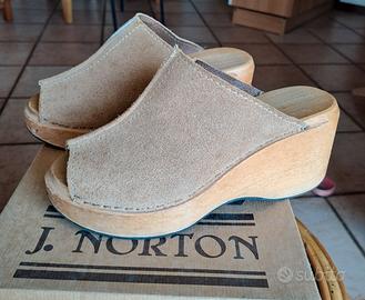 Zoccoli in vera pelle scamosciata N.36 J Norton