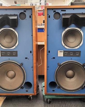 C.E.R.C.O. jbl 4343   salve, come da titolo, sono