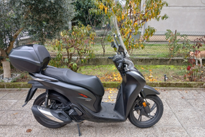 Scooter honda 150 i sport