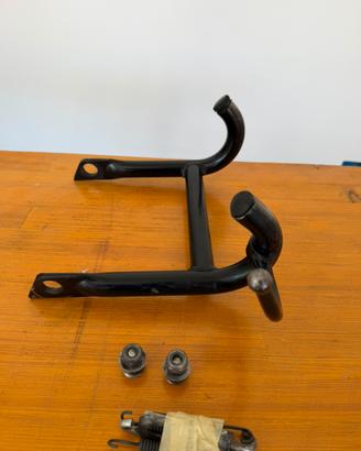 Cavalletto centrale  e altri ricambi per bmw r45