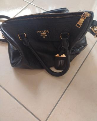Borsa firmata