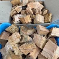 Chunks di ciliegio- legna per affumicatura