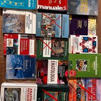 Libri vari di medicina per università