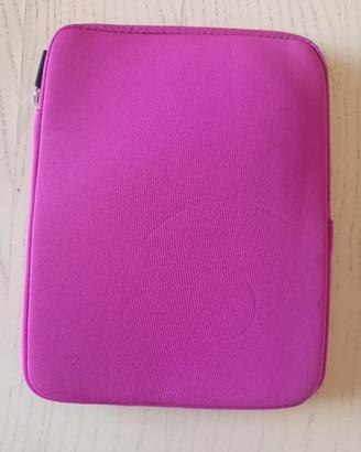 Custodia per tablet.