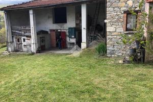 CASA SEMINDIPENDENTE A BORE