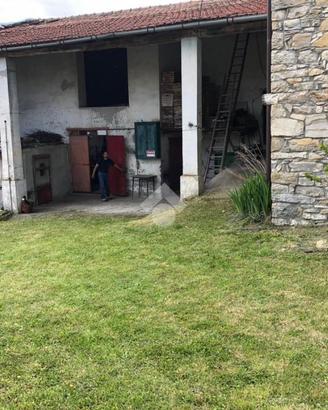 CASA SEMINDIPENDENTE A BORE