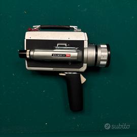 Cinepresa vintage Super 8 con custodia originale