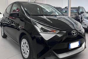Toyota Aygo 1.0 VVT-i 69 CV 5 porte x-business