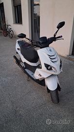 peugeot speedfight 4