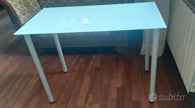 Tavolino scrivania Ikea in vetro e ferro