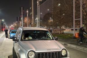jeep cherokee 3.7 v6