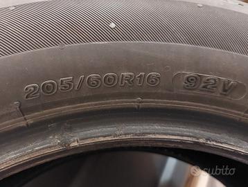 Gomme Bridgestone Turanza estive 205 60 R16