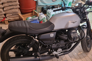 Moto praticamente nuova dicembre 2023 km 6400 zero