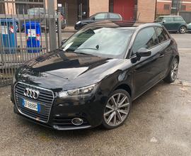 Audi a1 1.6 tdi 105cv + impianto audio subwoofer