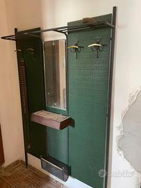  camera da letto antica ma in buono stato