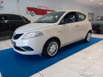 Lancia Ypsilon 1.2 69 CV 5 porte 77000 km Neopaten