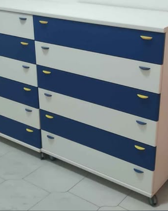 Cassettiera