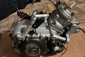 BLOCCO HUSQVARNA CR 125 5T